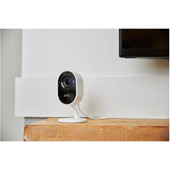 Arlo Caméra réseau Essential Indoor - 9495708303390